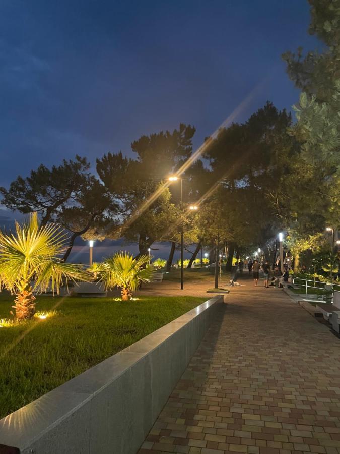 Hotel Chaika Kobuleti Εξωτερικό φωτογραφία