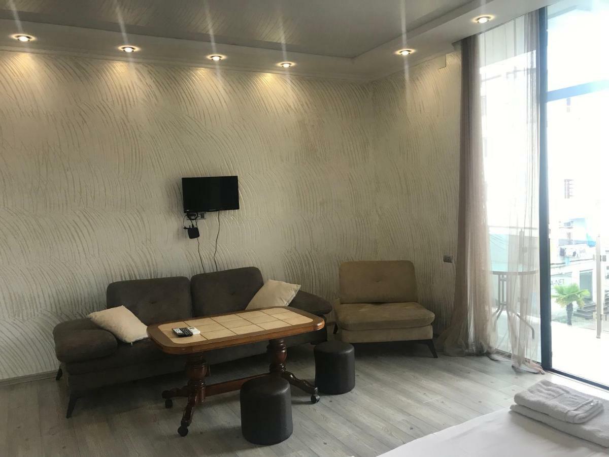 Hotel Chaika Kobuleti Εξωτερικό φωτογραφία